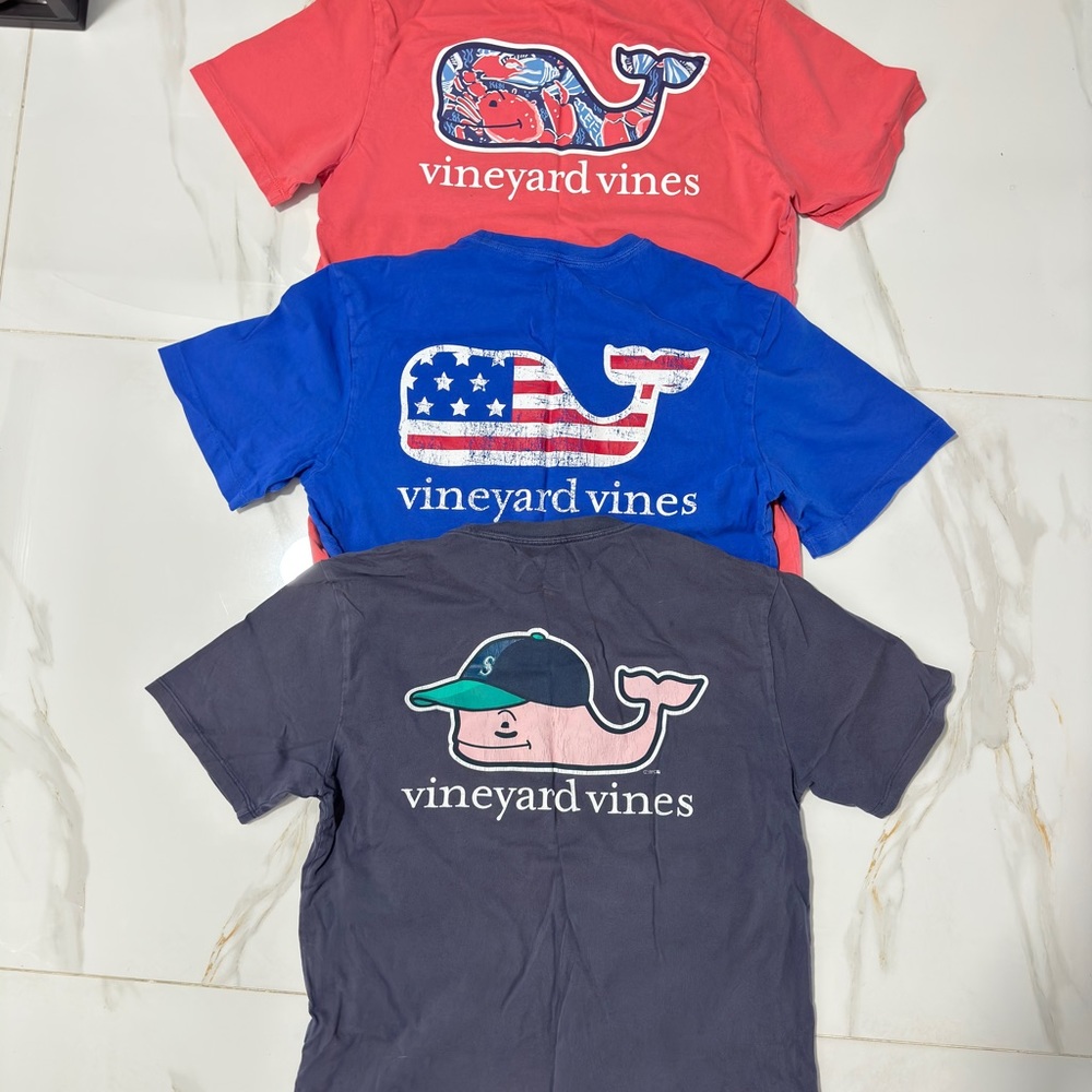 Vineyard vines tees for men